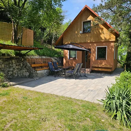 Prázdninový dům Nad Koupalištěm Máchův Kraj *