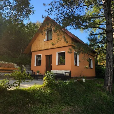 Nad Koupalištěm Máchův Kraj Bela pod Bezdezem